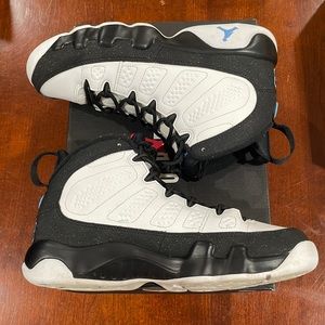 Air Jordan 9 Retro “University Blue”